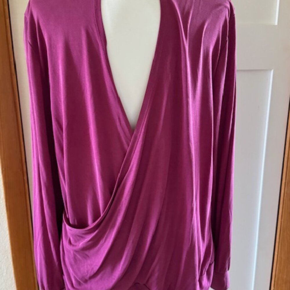 LOFT  V Back Long Sleeve Top, Size XL XLarge - Picture 2 of 4